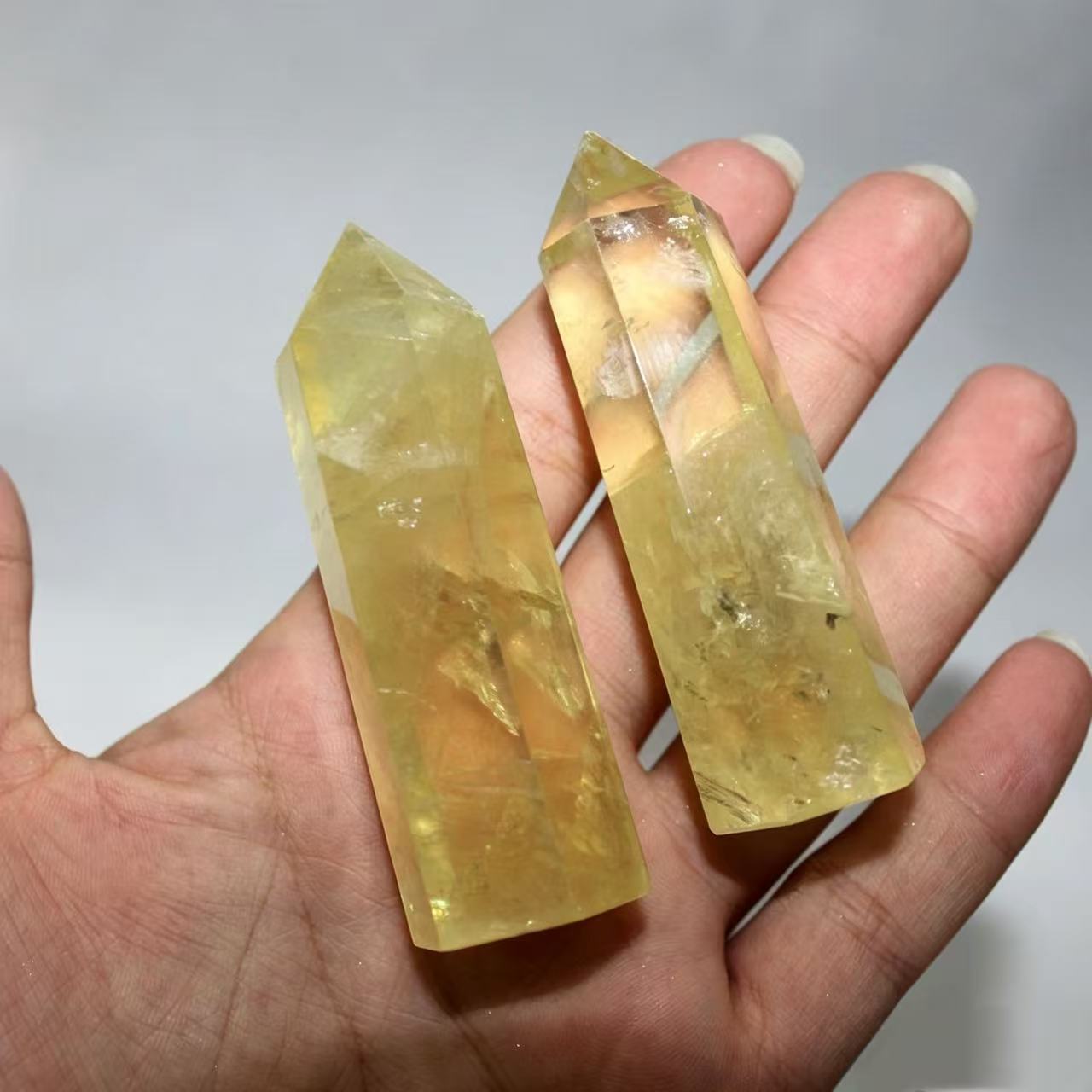 Citrine single-pointed hexagonal crystal column