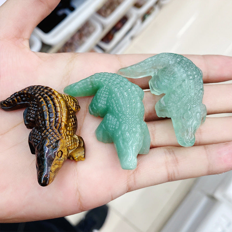 Natural crystal crocodile