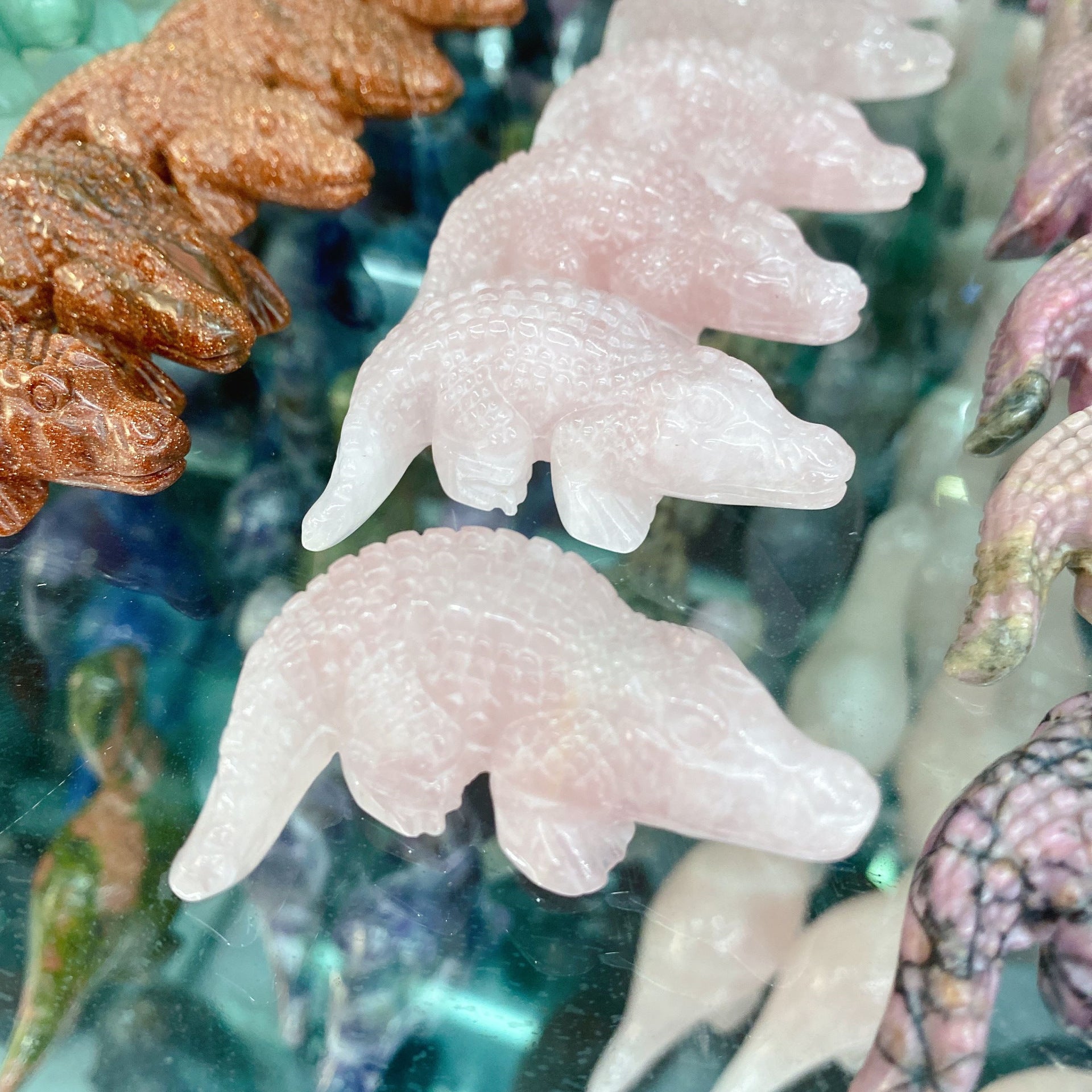 Natural crystal crocodile
