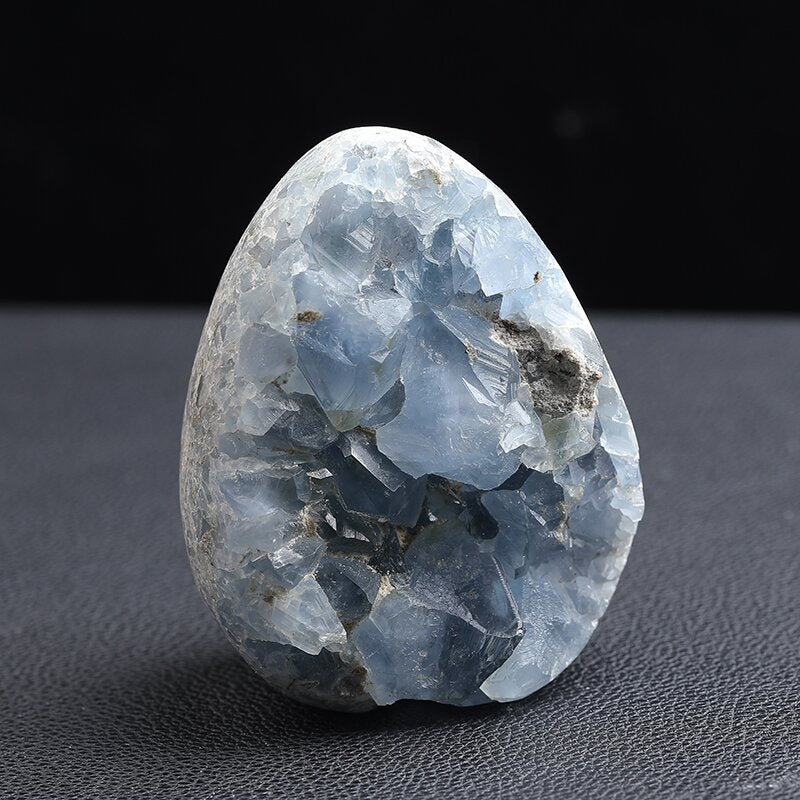 Natural crystal kyanite