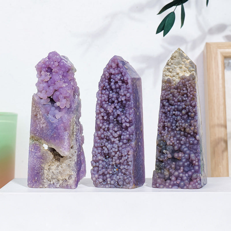 Natural crystal grape agate four sided pillar
