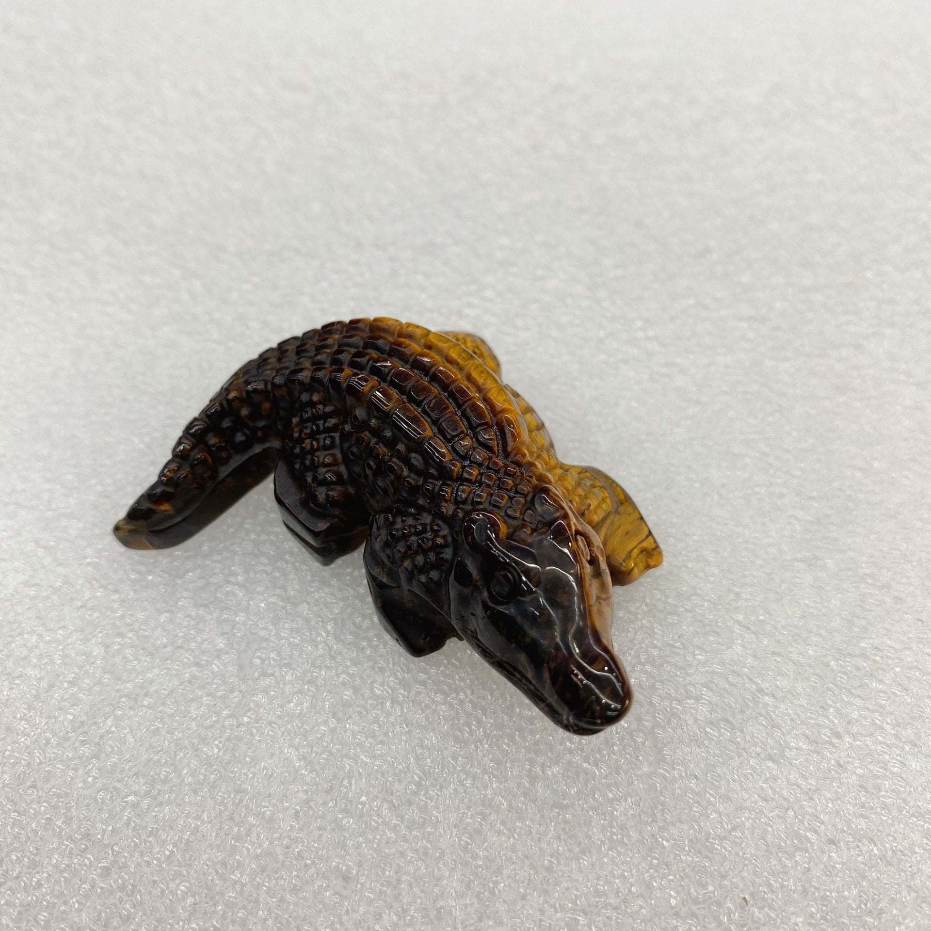 Natural crystal crocodile