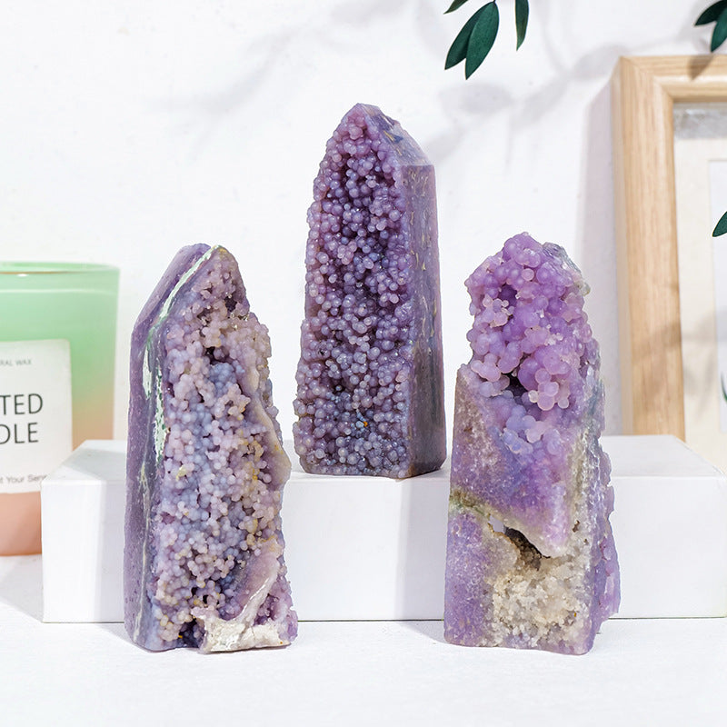 Natural crystal grape agate four sided pillar